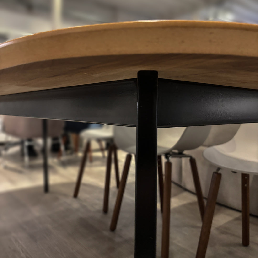 Mesa de comedor Maite Petiribí