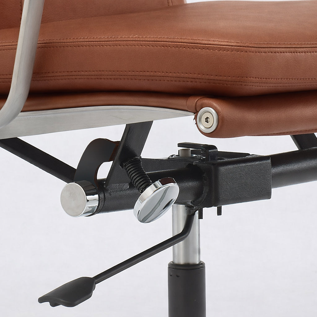 Silla Aluminum Soft Baja, cuero marrón : PREVENTA :