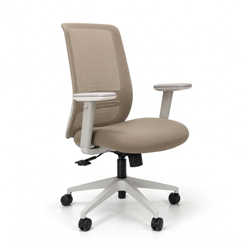 Silla Gudda Executive. Base blanca, tela apricot