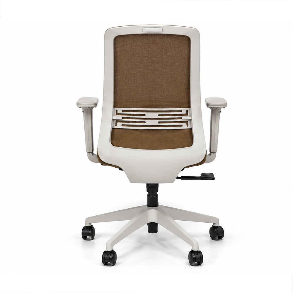 Silla Gudda Executive. Base blanca, tela mocha