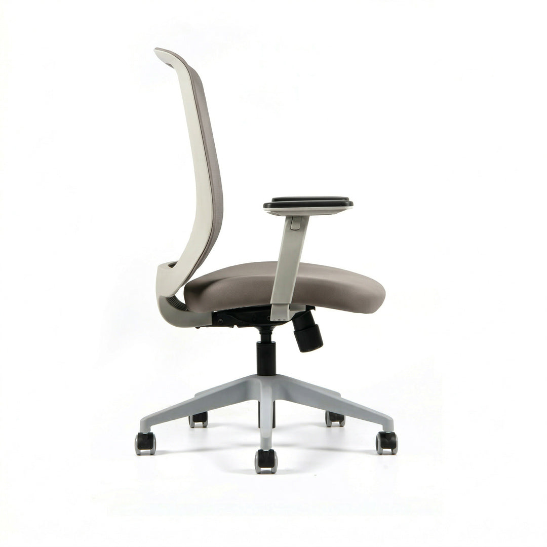 Silla Gudda Executive. Base gris, tela steel