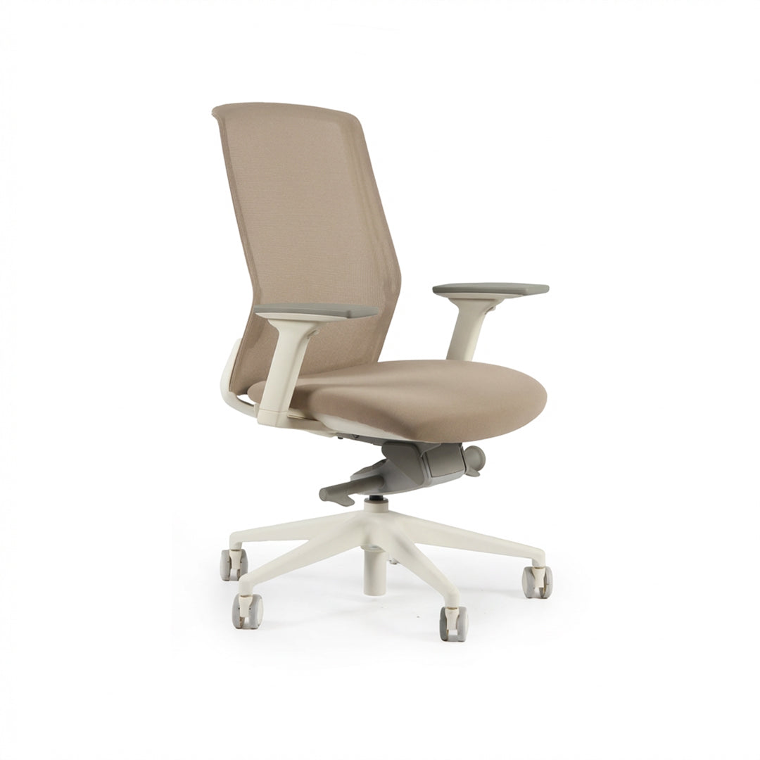 Silla Nimbo. Base blanca, tela.