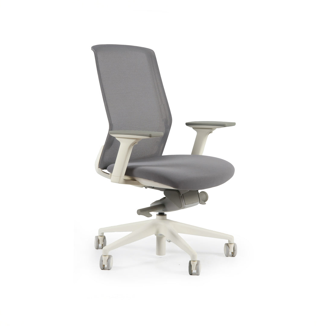 Silla Nimbo. Base blanca, tela steel