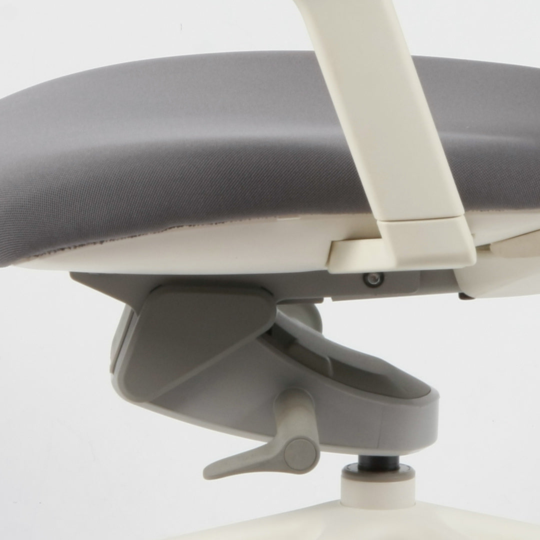 Silla Nimbo. Base blanca, tela steel