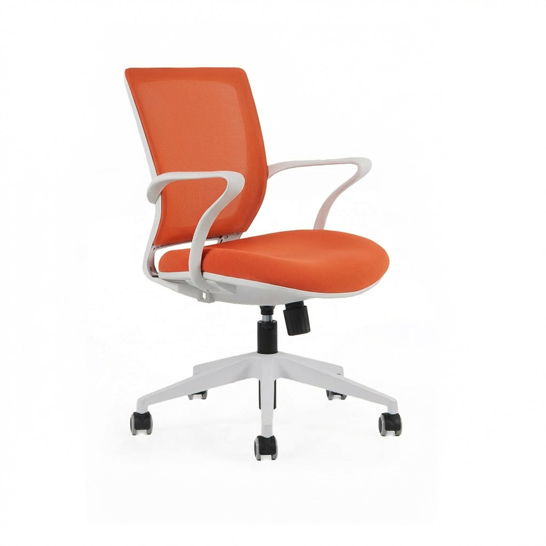 Silla Turin Basic. Base blanca, mesh y tela color.