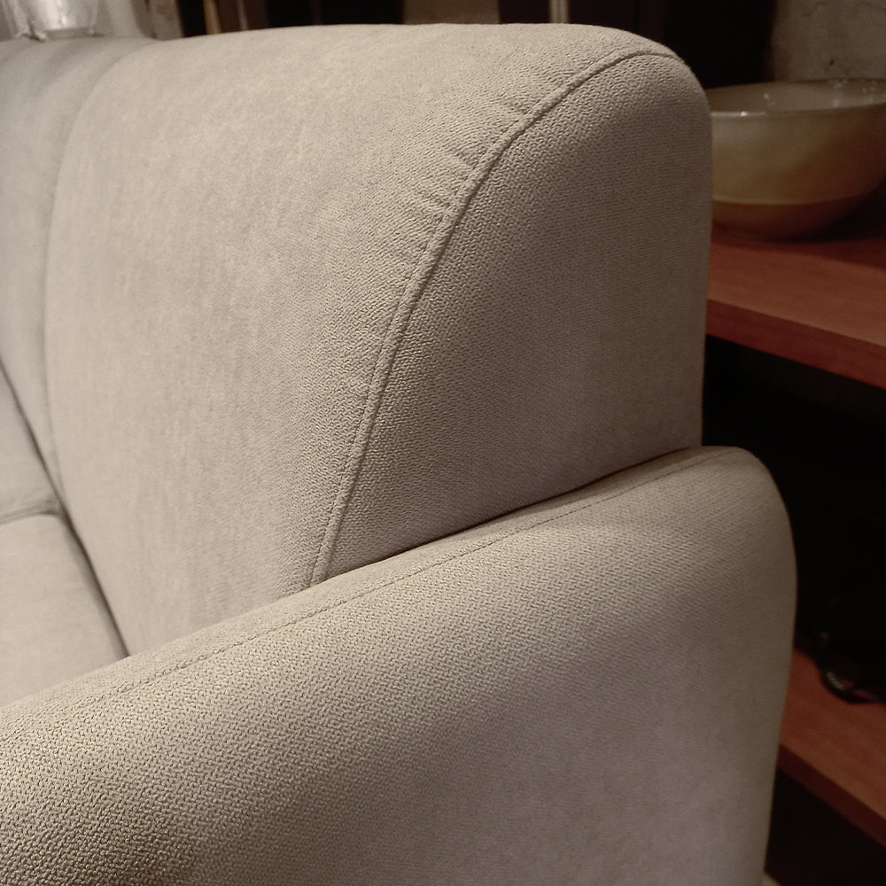 Sofá Studio 3 cuerpos tela