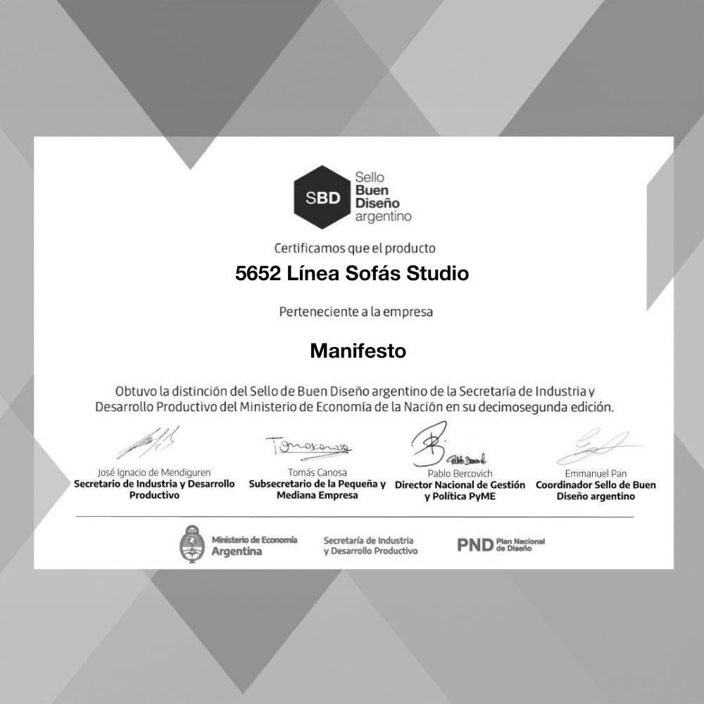 Sofá Studio 3 cuerpos Cuero