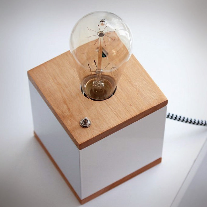 Lámpara de Mesa Foco Simple USB