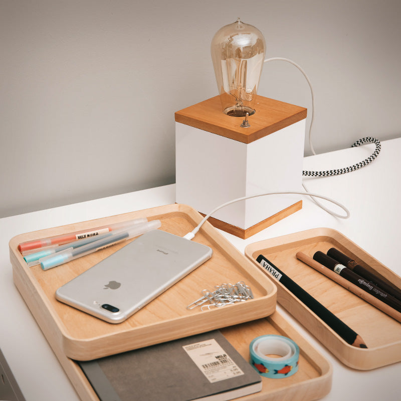 Lámpara de Mesa Foco Simple USB