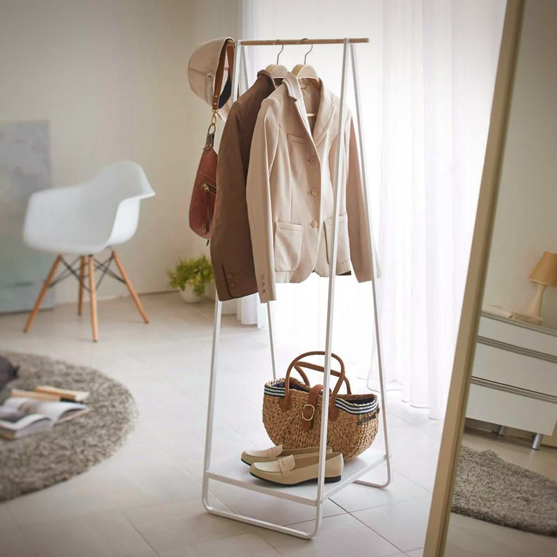 Perchero de pie con estante Yamazaki