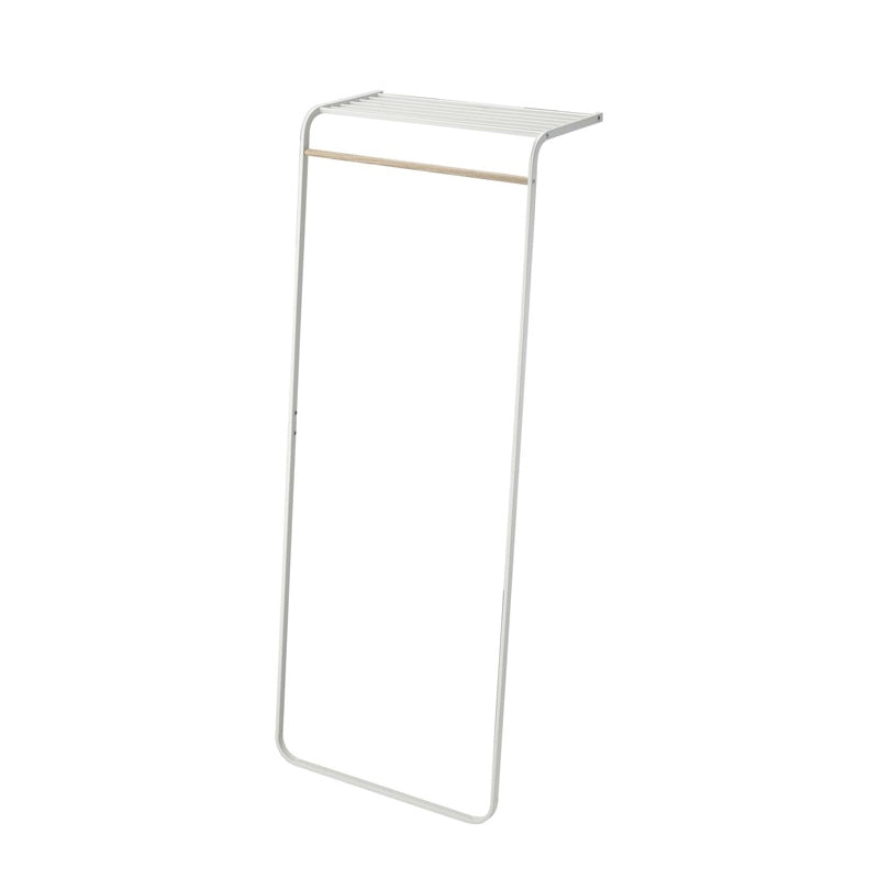 Perchero metálico de pared con estante blanco Yamazaki